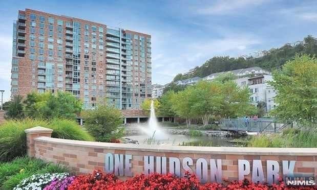 1026 Hudson Park 1026 — photo