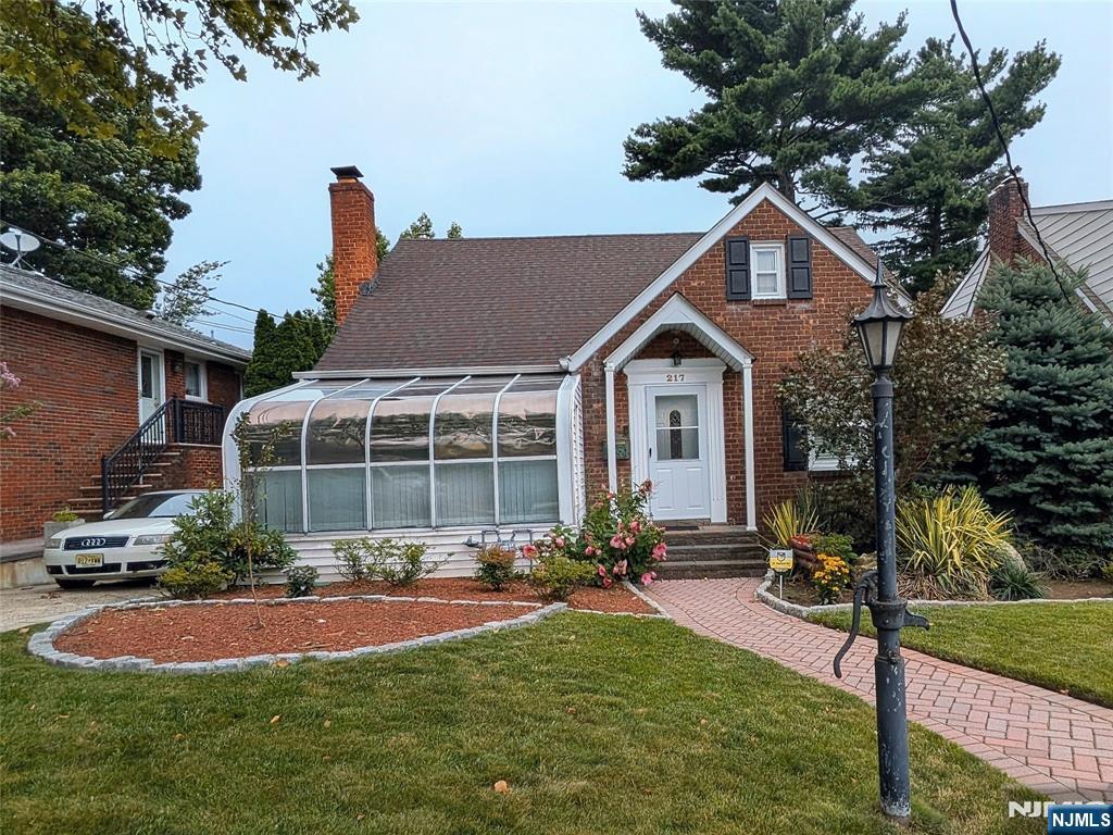 217 Riverdale Drive — photo
