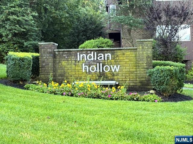 132 Indian Hollow Court 132 — photo