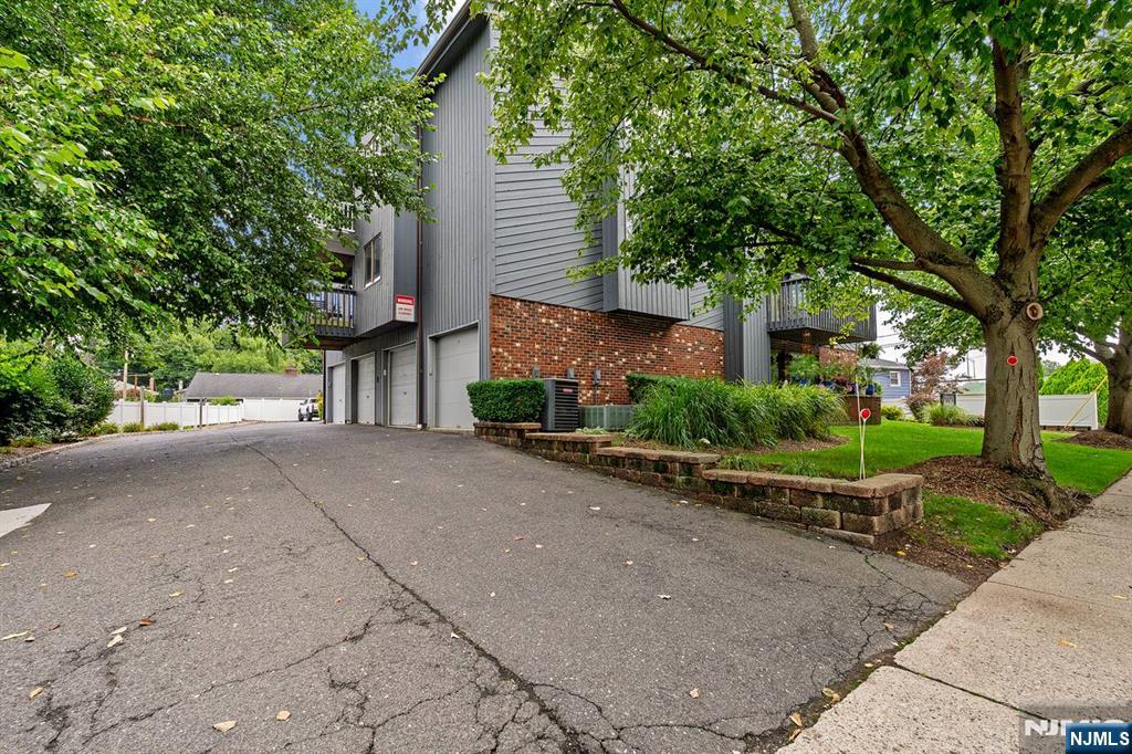 555 Riverside Ave #12, Rutherford Boro NJ 07070 — photo 2