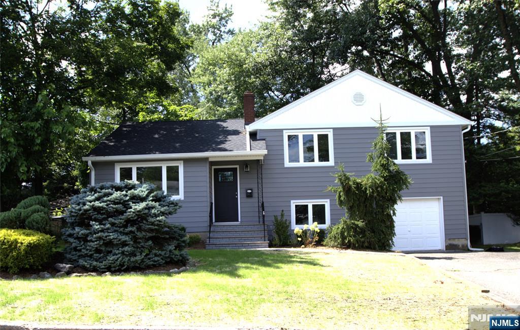 16 Valley Brook Drive — photo