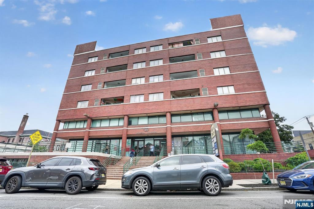 41-51 Wilson — photo