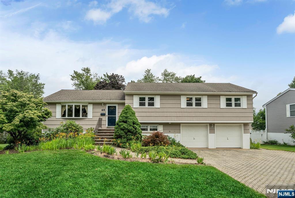 48 Andover Drive — photo