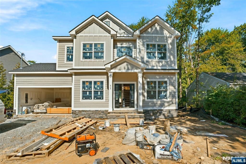 11 Maplewood Drive — photo