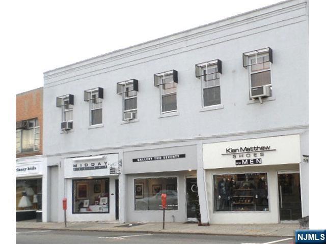 10 N Dean Street — photo