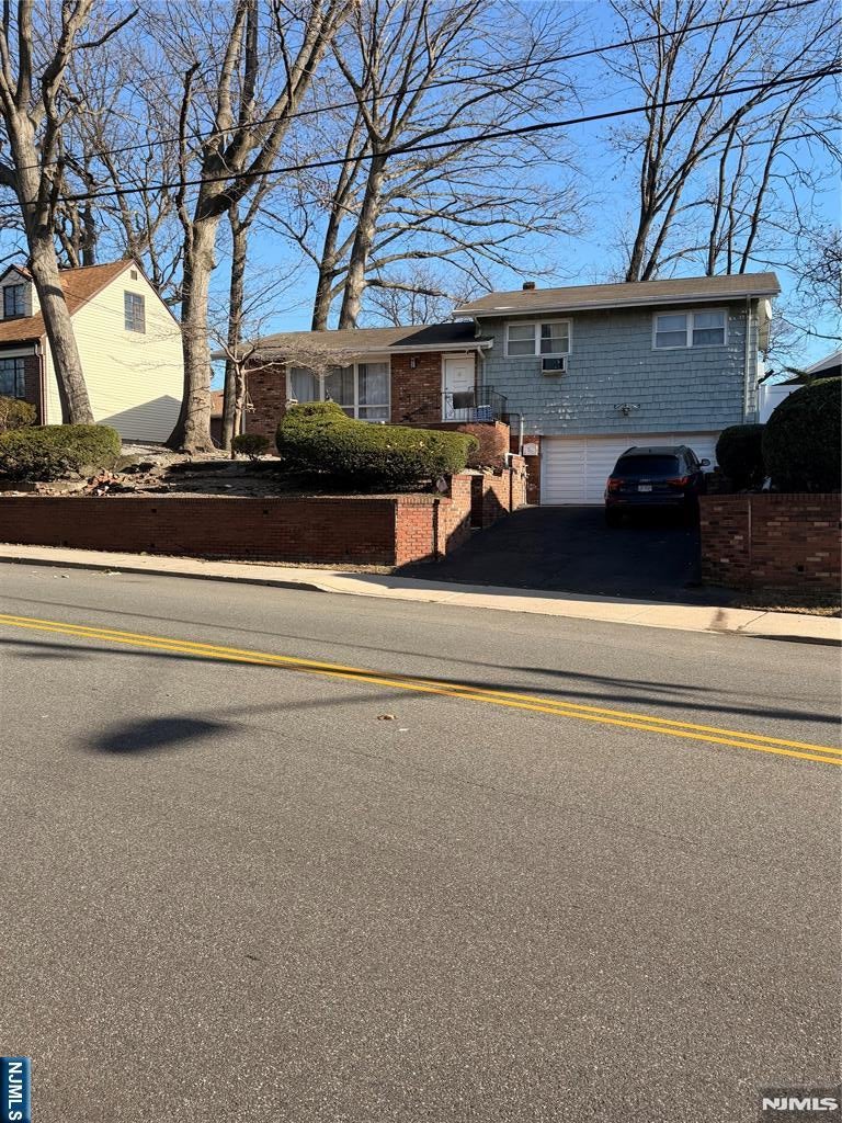 1032 Glen Road — photo