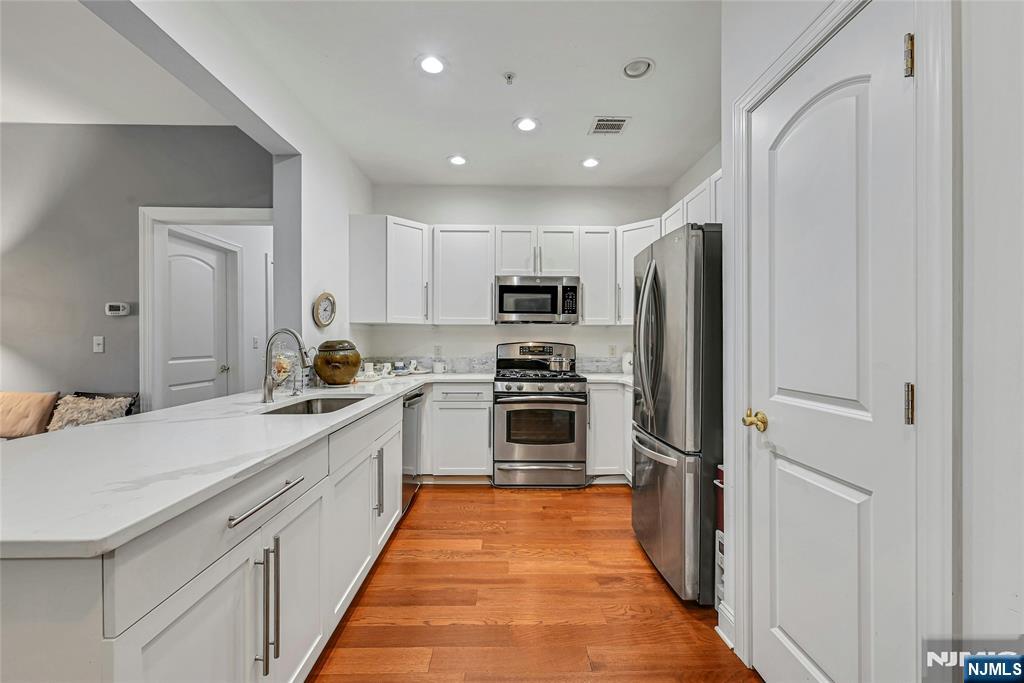 2107 Windsor Park Court 107 — photo