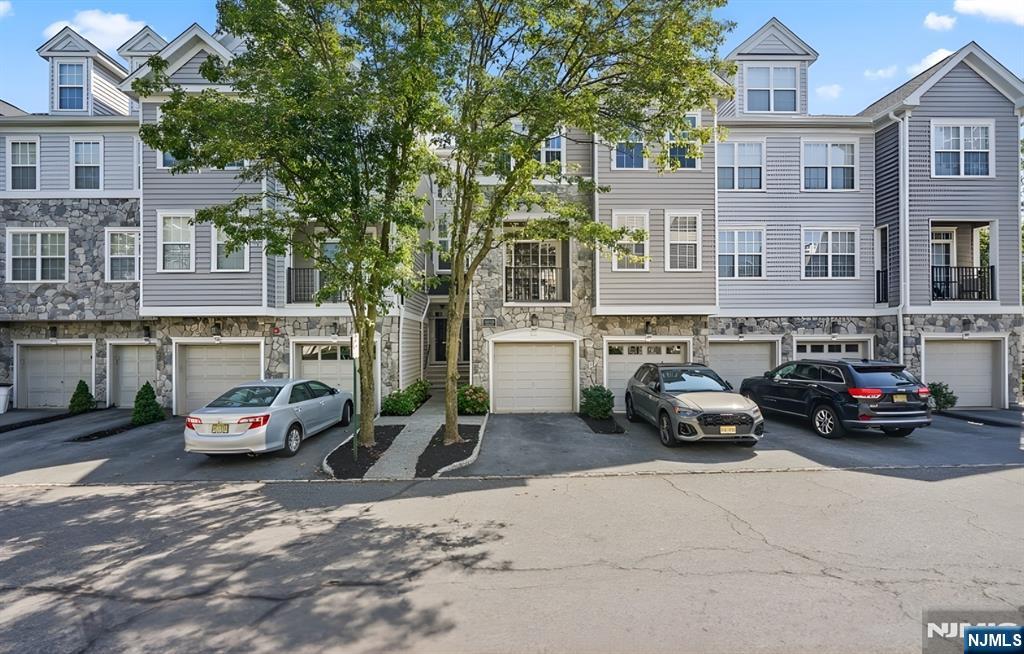 107 Brittany Court 281 — photo