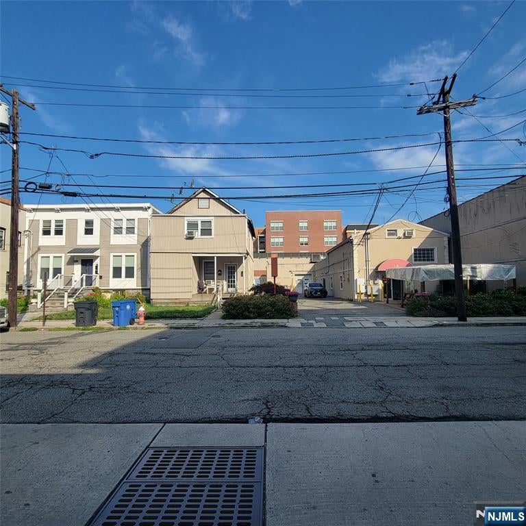 16 Humphrey Street — photo
