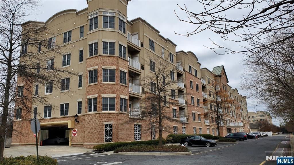 2116 Windsor Park Court 78 — photo