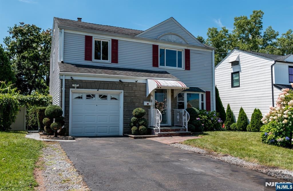 60 Beech Street — photo