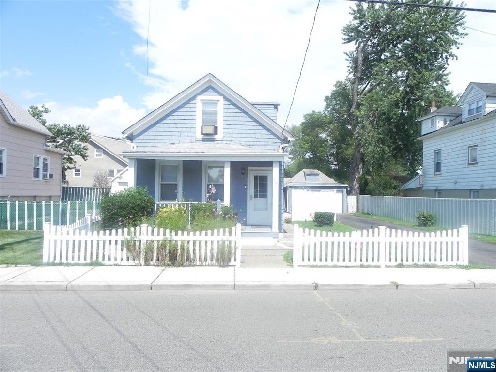58 Marshall Avenue — photo