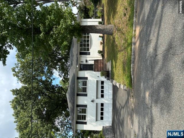 85 Phelps Avenue — photo