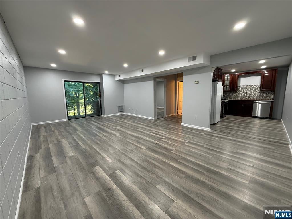 221 Ringwood Avenue a5 — photo