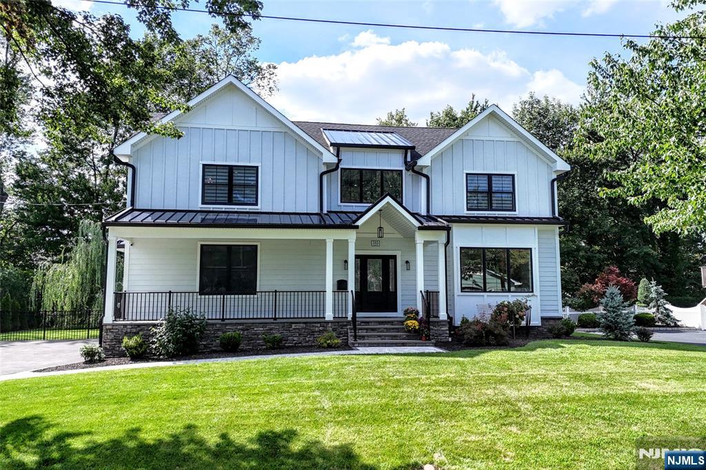 515 Hobart Road — photo