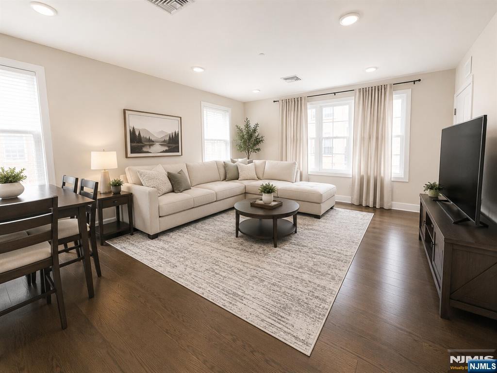 Home in Northvale, NJ 07647 — photo 3
