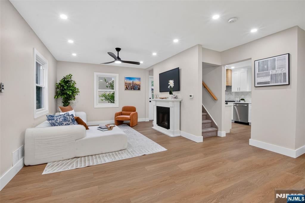 133 Phelps — photo