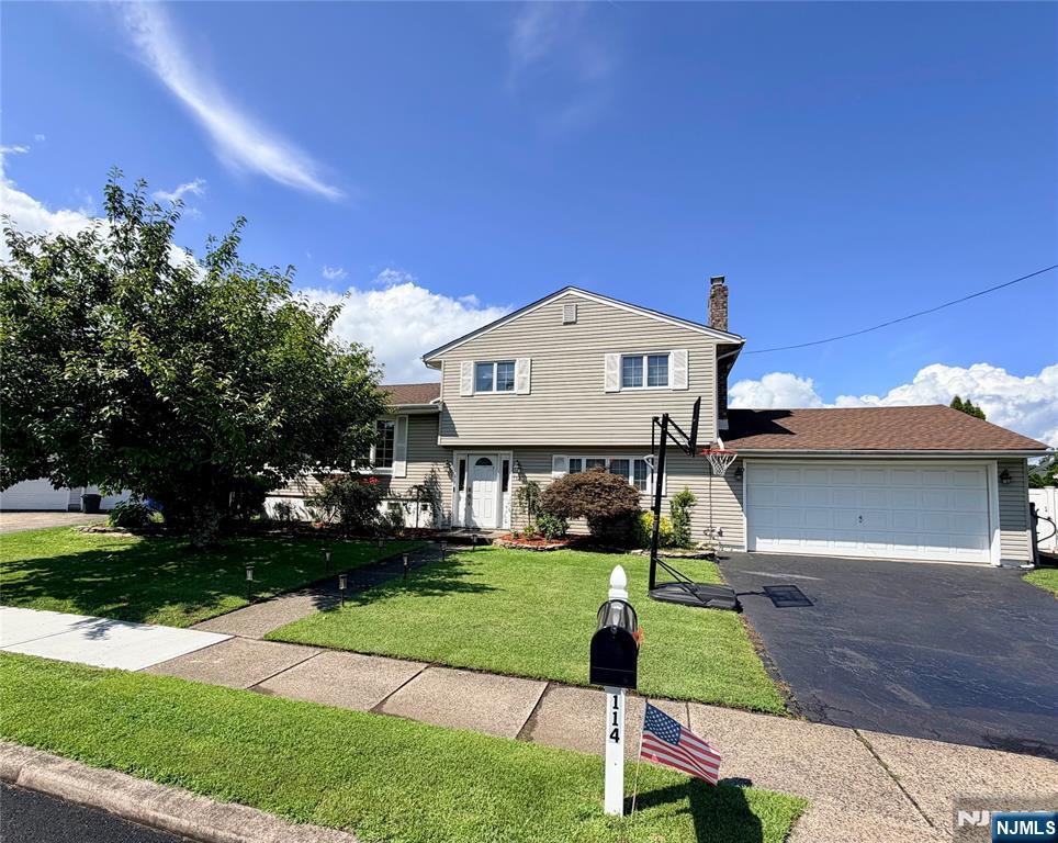 114 Sandra Drive — photo