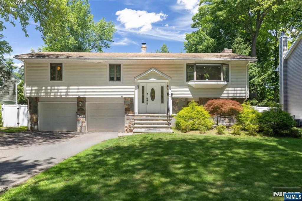 149 Sherwood Drive — photo