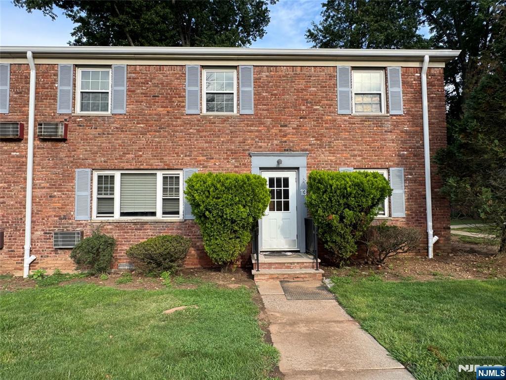 13 Wedgewood Drive 87 — photo
