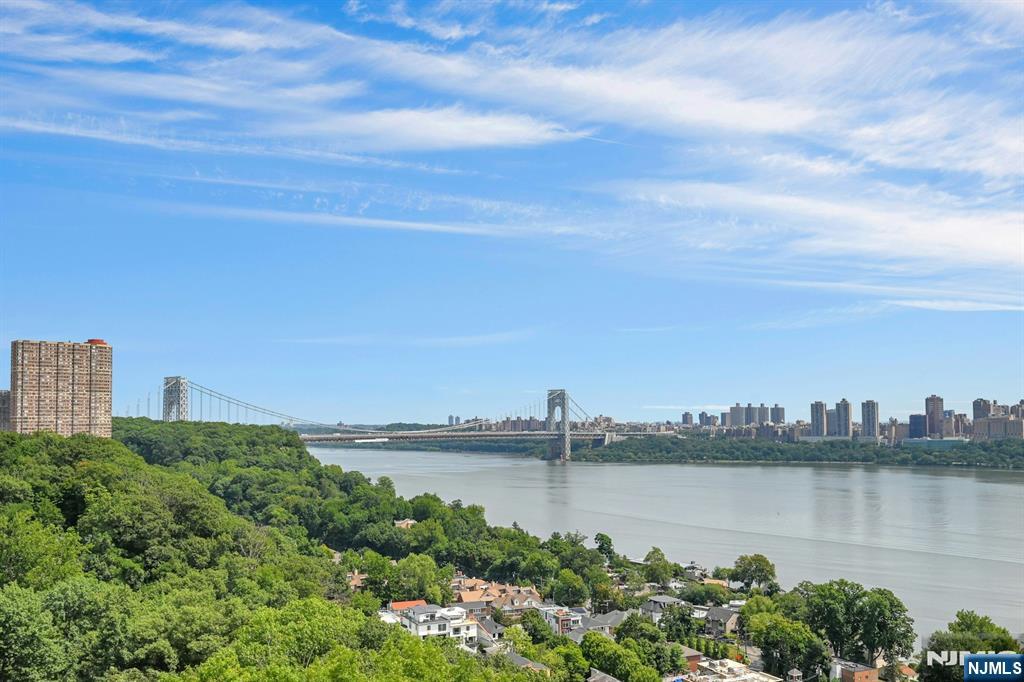 3 Horizon Road 1030 / 1033 — photo