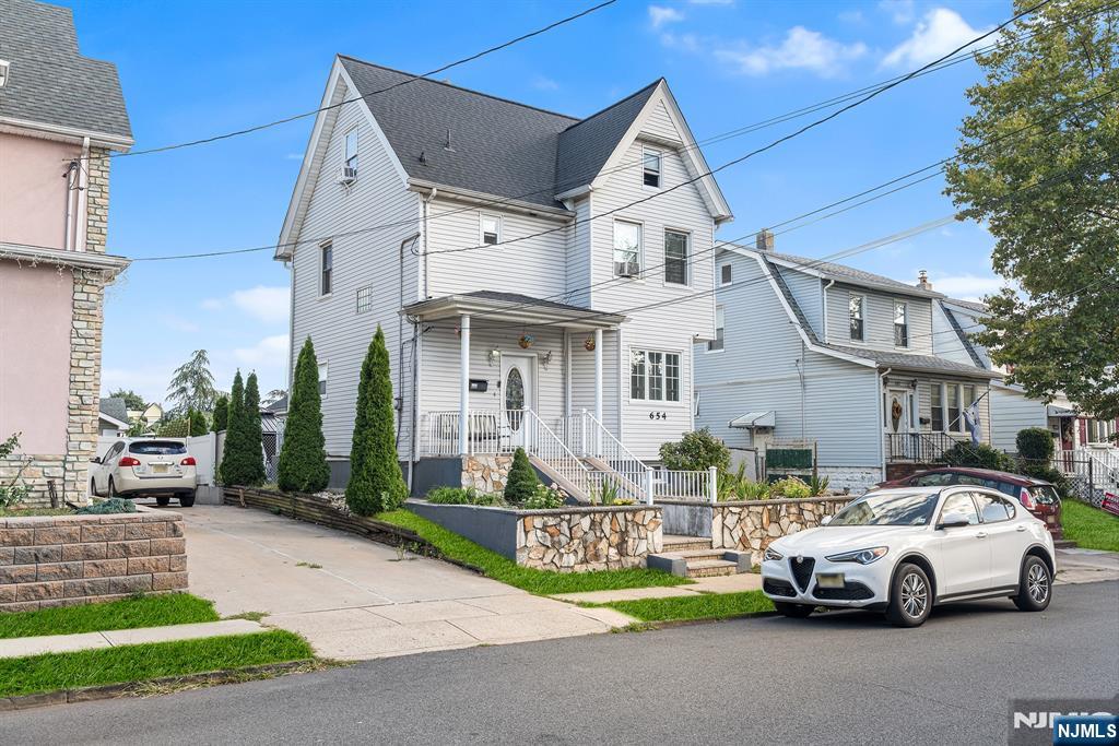 656 Devon Street, Kearny, NJ 07032 — photo 2