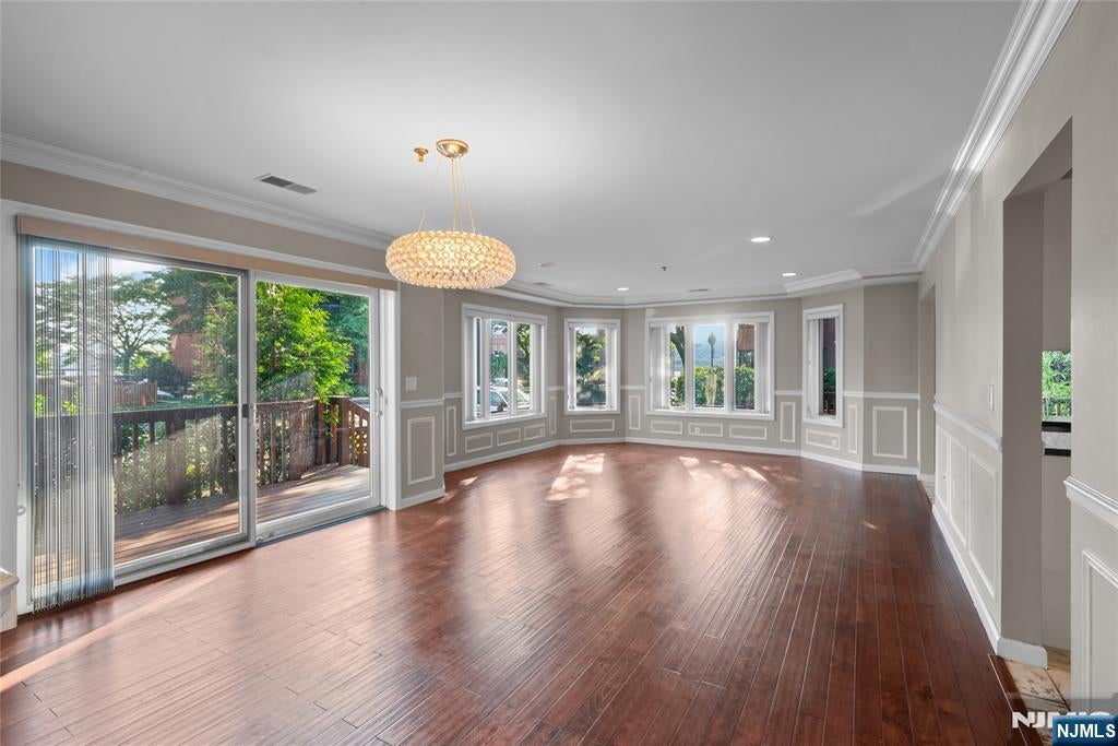 304 Smith Court 304 — photo