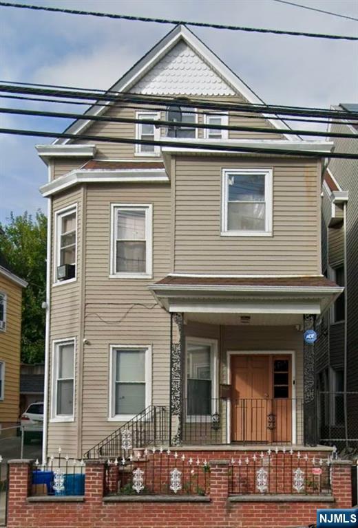 818 Madison Avenue 3 — photo