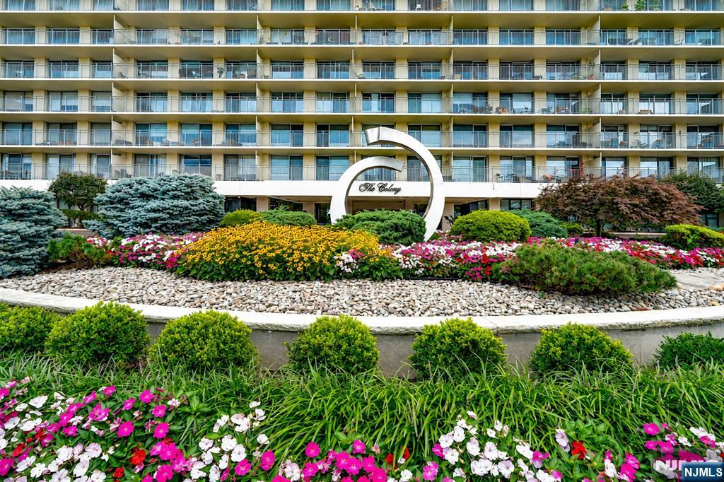 1530 Palisades Avenue 18K — photo