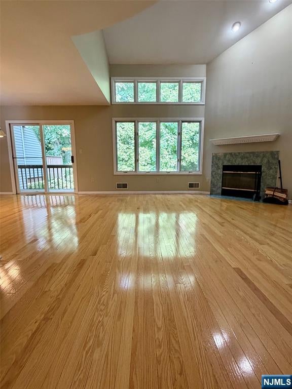 19 Lakeview Drive — photo
