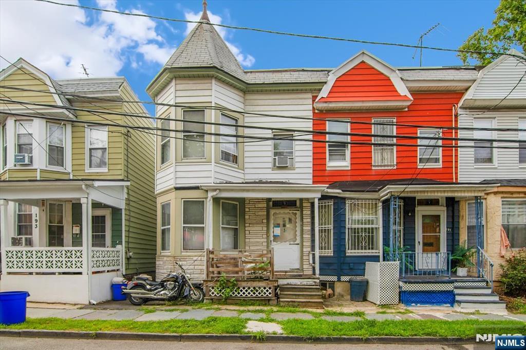 195 Duane Street — photo