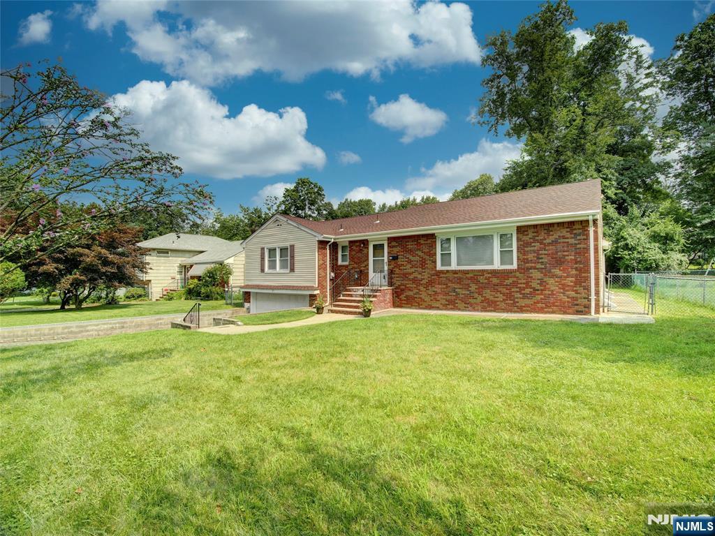 25 Woodland Avenue — photo