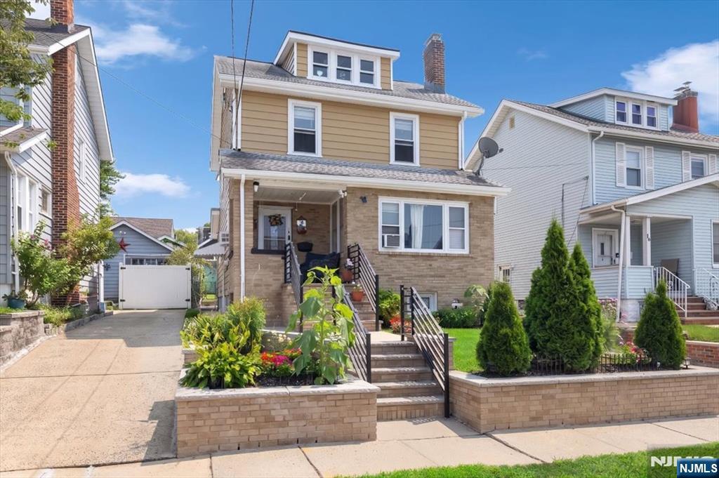 18 Newell Place — photo