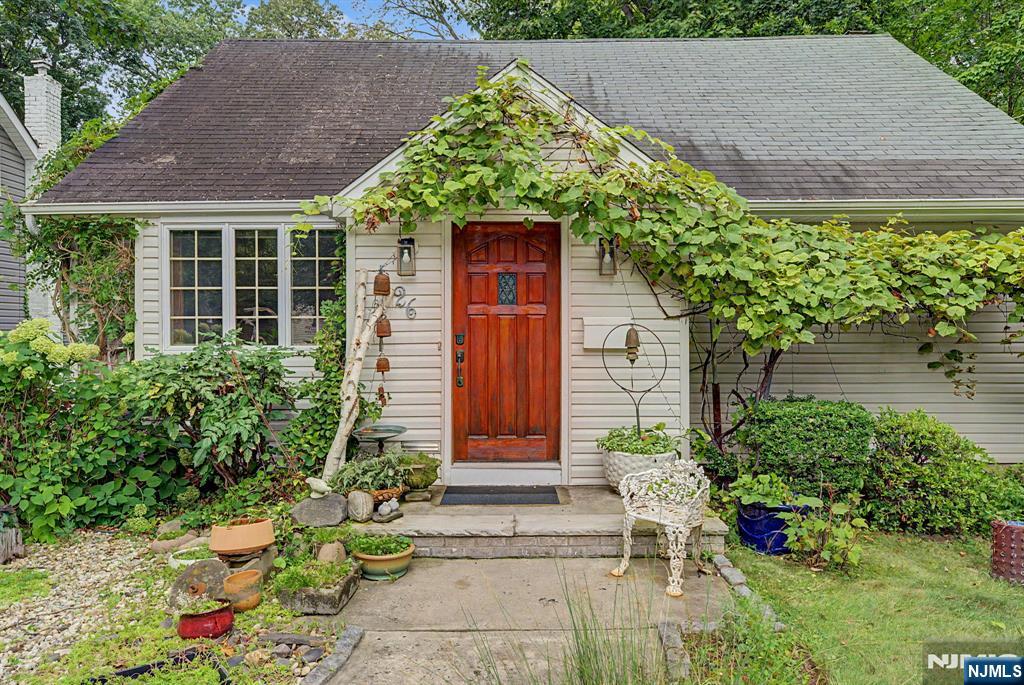26 Cedar Street — photo