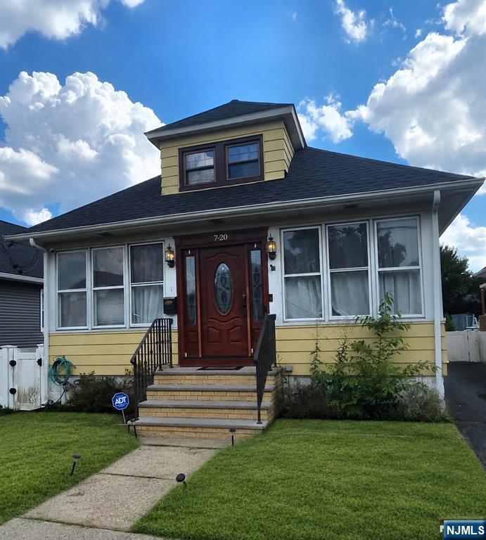 7-20 Fern Street — photo