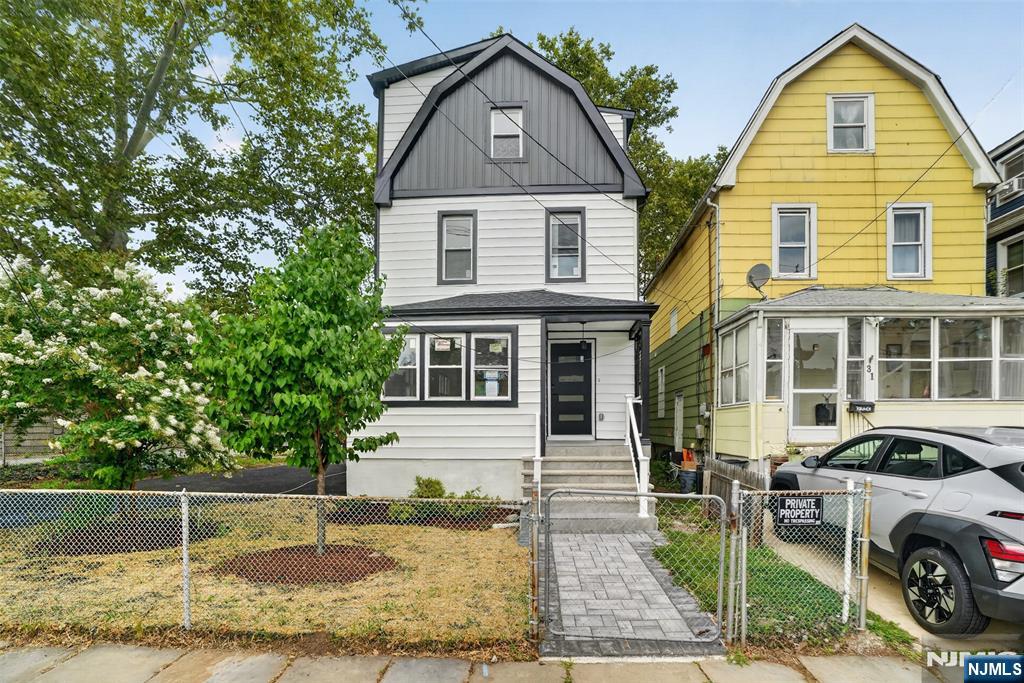 33 Race Street — photo