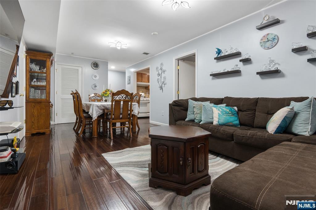 395 College Drive 395 — photo