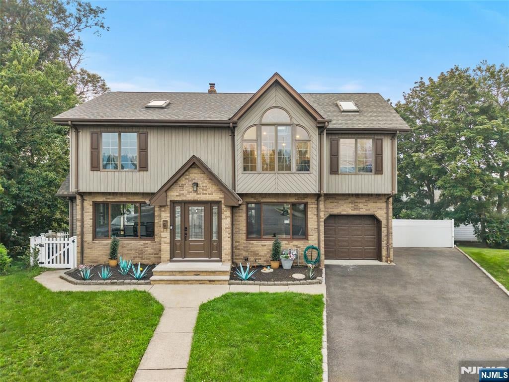 6 Tyler Court — photo