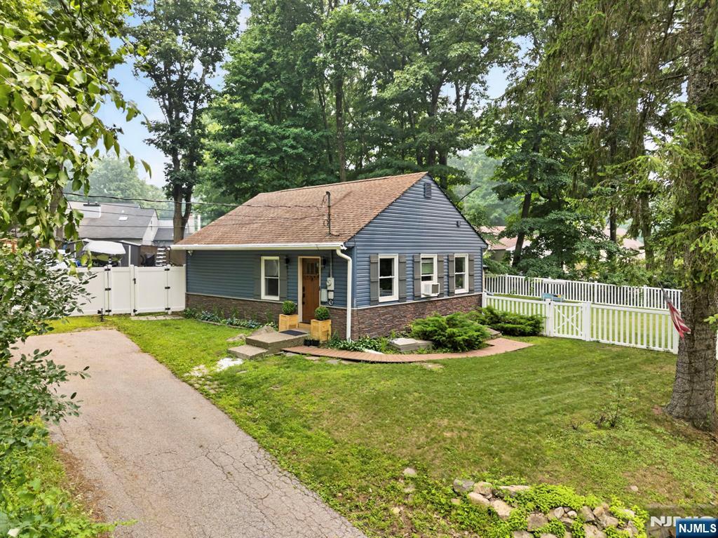 532 Glen Road — photo