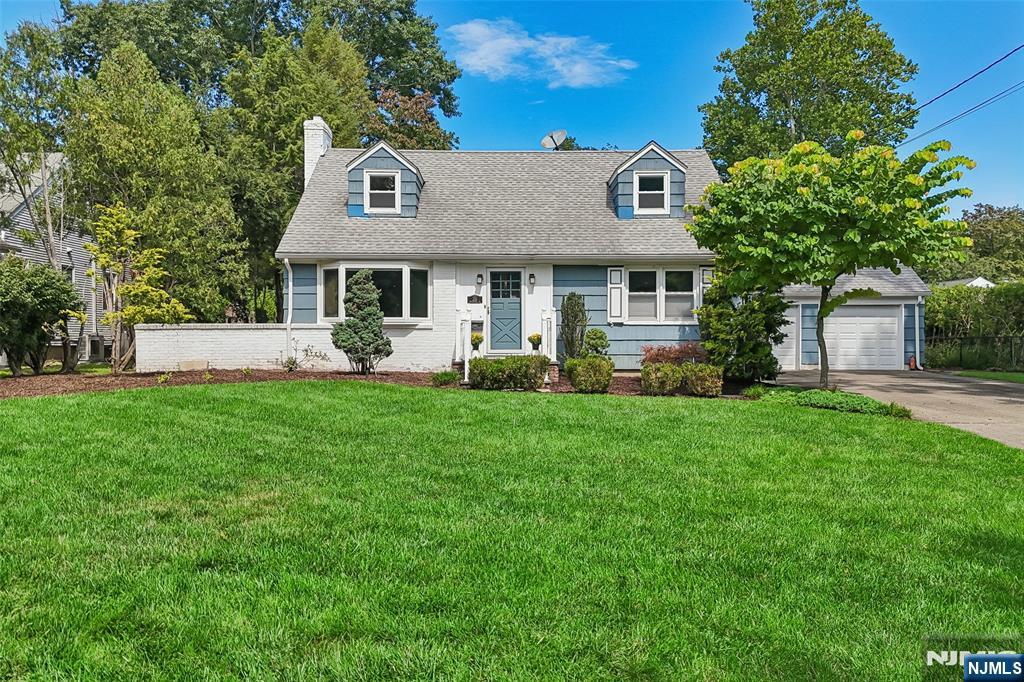 251 Brookmere Court — photo