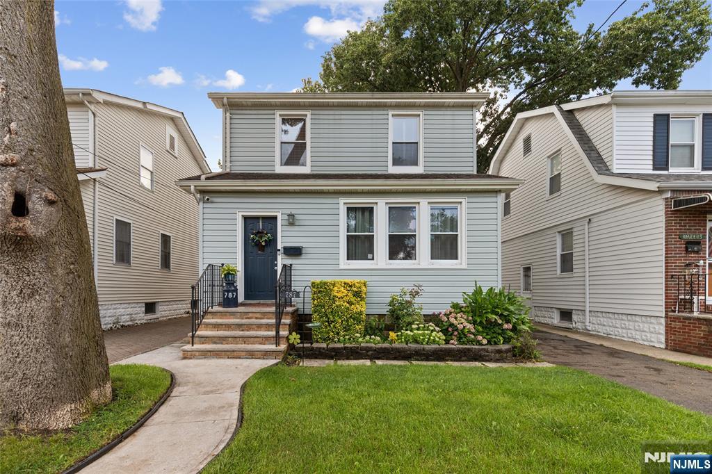 785 Devon Street — photo