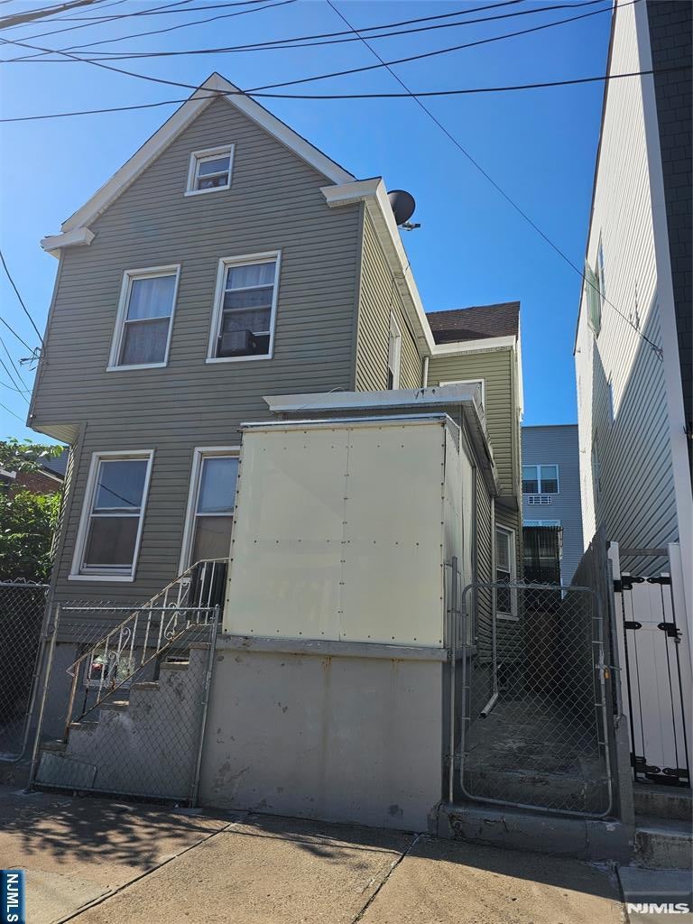 292 Governor Street — photo
