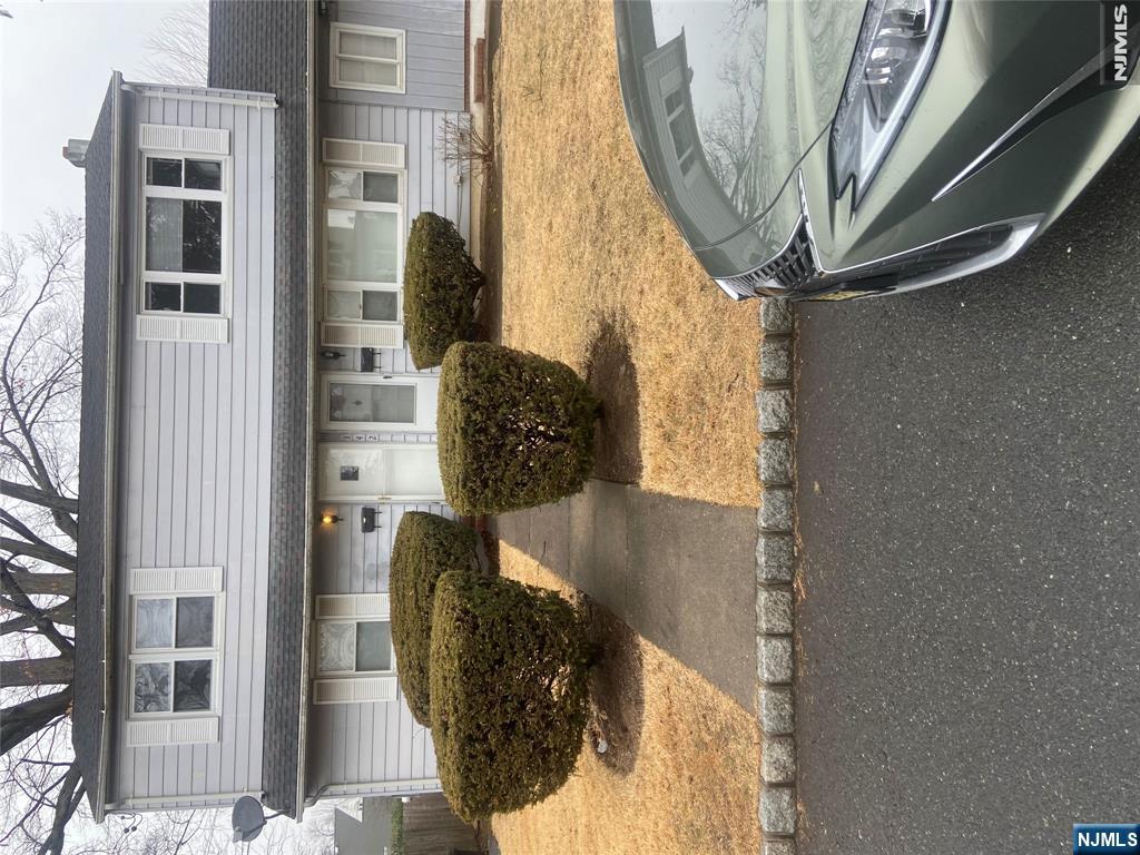 142 Manhattan Terrace — photo