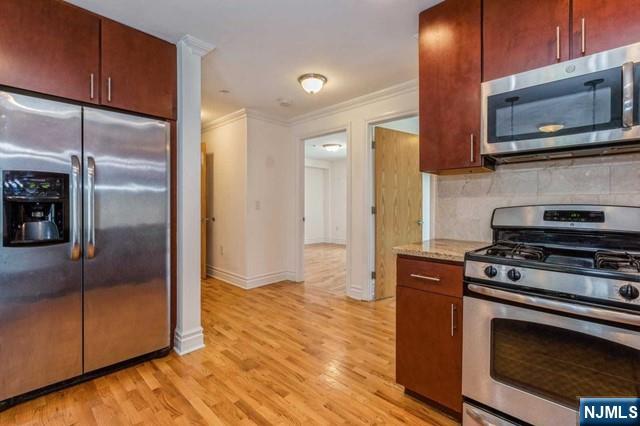 17 Meadow Road #310, Rutherford, NJ 07070 — photo 3