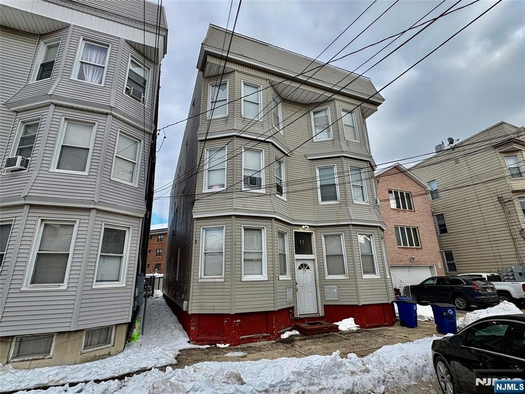 17 Franklin Avenue 2 — photo
