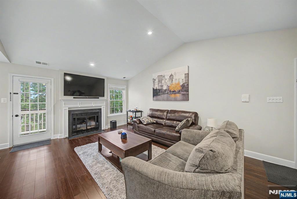 3 Juniper Court 125 — photo