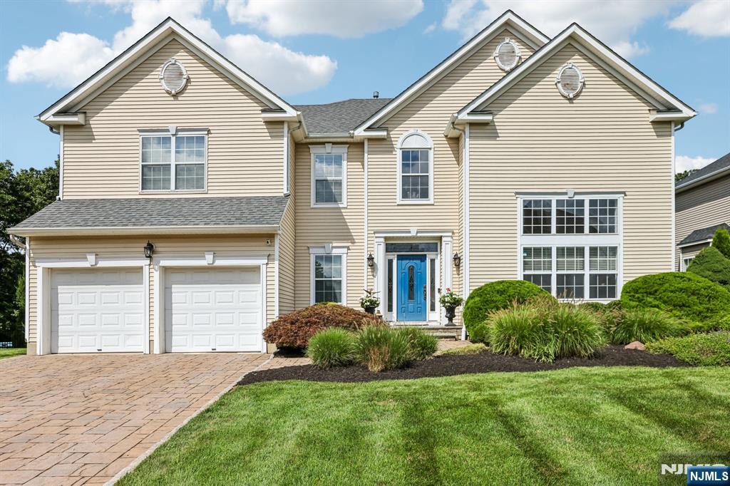 176 Fox Hill Court — photo