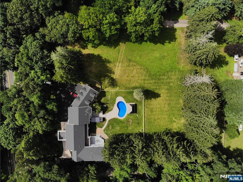 1050 Ramapo Valley Road — photo
