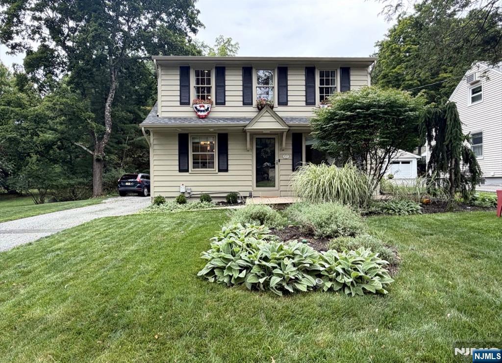 837 Circle Avenue — photo