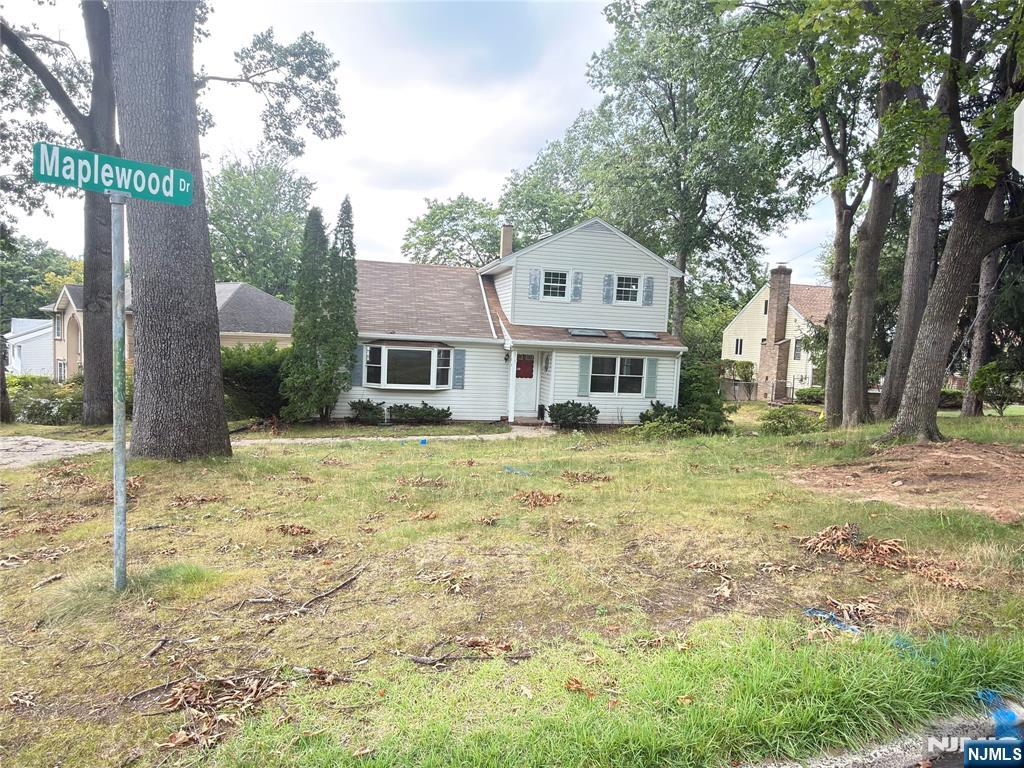 89 Circle Drive, Paramus, NJ 07652 — photo 2